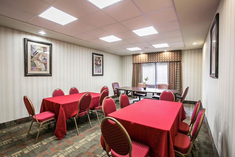 Comfort Suites Columbia Northeast - Fort Jackson Exterior foto
